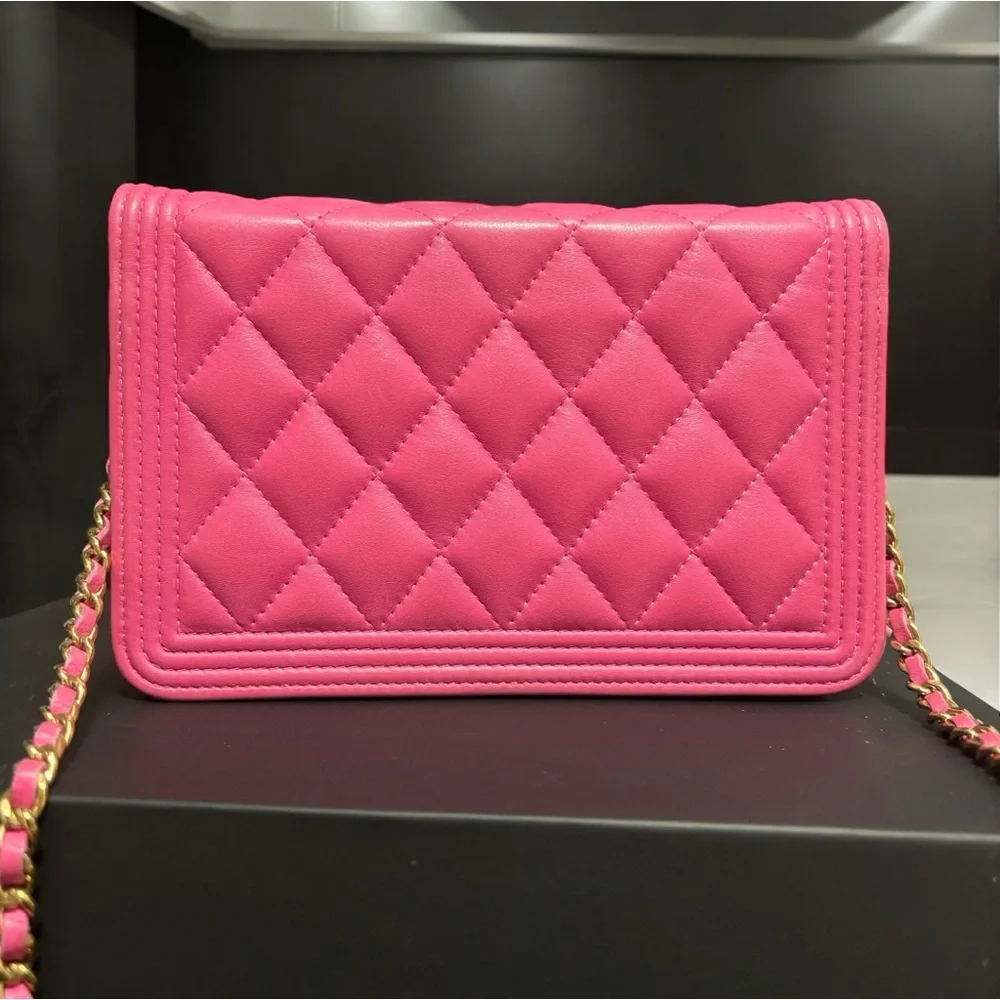 Pink CHANEL Boy Wallet On Chain (WOC)